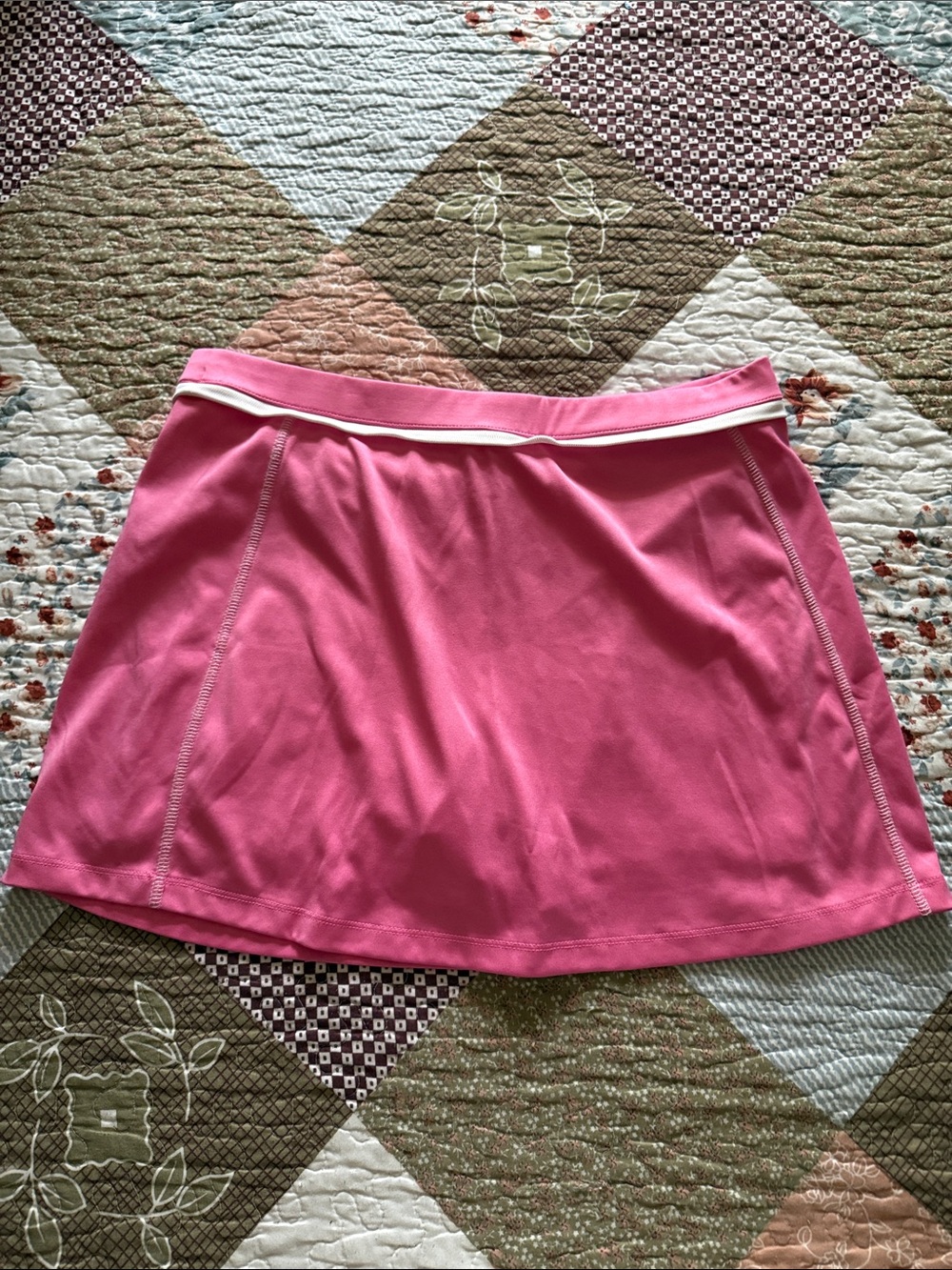 Bolle Pink Women's A-Line Active Skort with White Trim size large